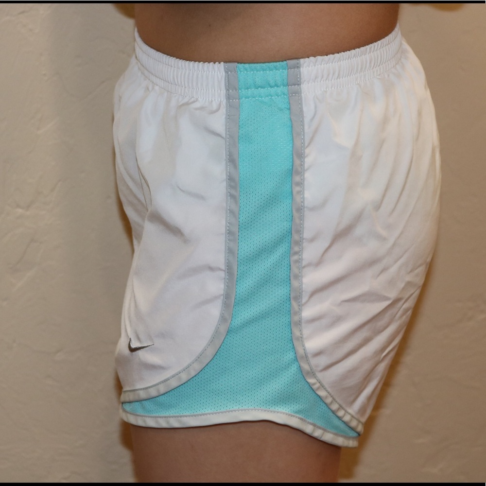 NIKE tempo. XS. white and grey and turquoise.